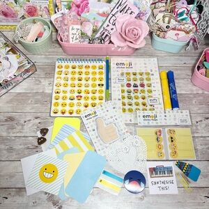 Emoji Themed Junk Journal Kit Planner Decor Stationery Supplies Scrapbook School